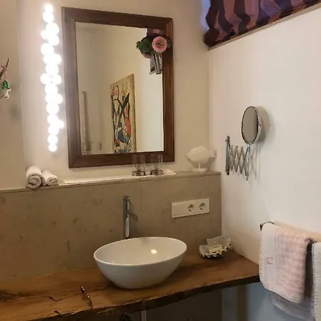 Burgenblick Mit Blick Auf Appartement