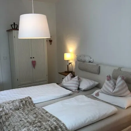 Burgenblick Mit Blick Auf Apartment Riedenburg